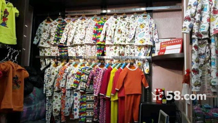 东莞企石保暖衣批发零售指南 优质货源与箱包市场新机遇